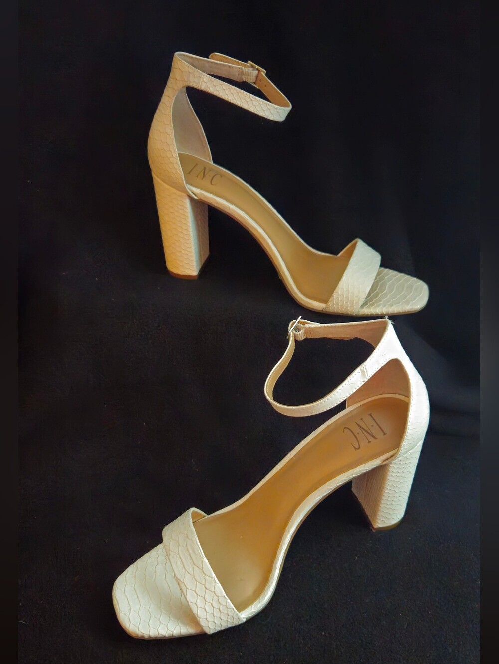 INC International Concepts Ivory Textured Snakeskin Print Sandals - Size 9M
